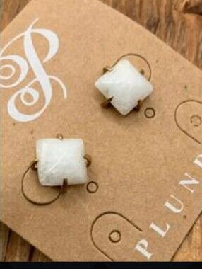 Plunder White Square Stone Stud Earrings in Gold